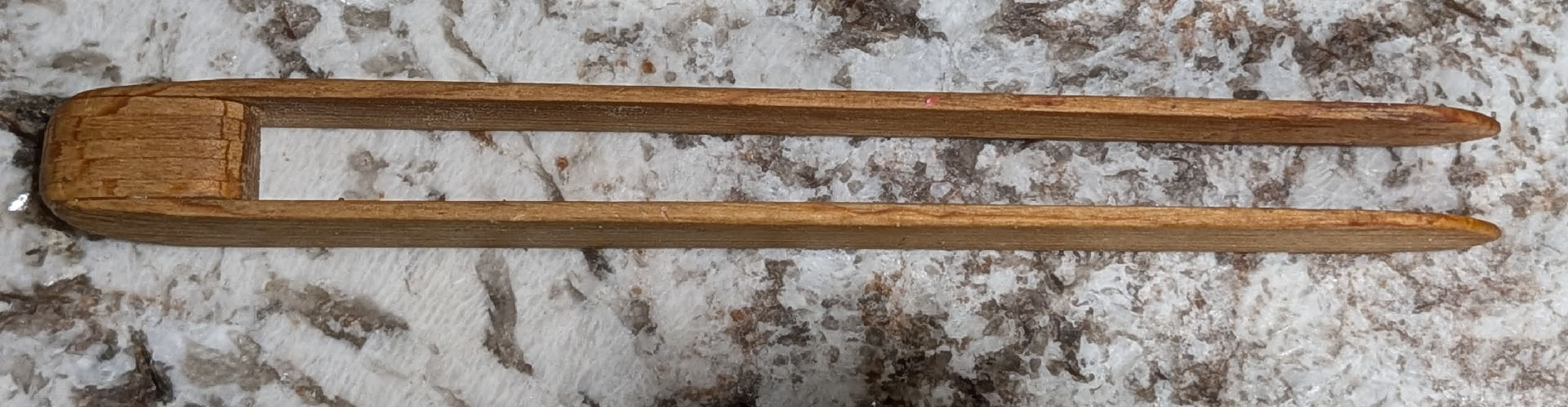 Finished toaster tongs profile
